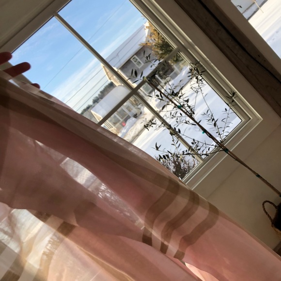 NWT Burberry Lightweight Check Wool Silk Scarf - Picture 7 of 9